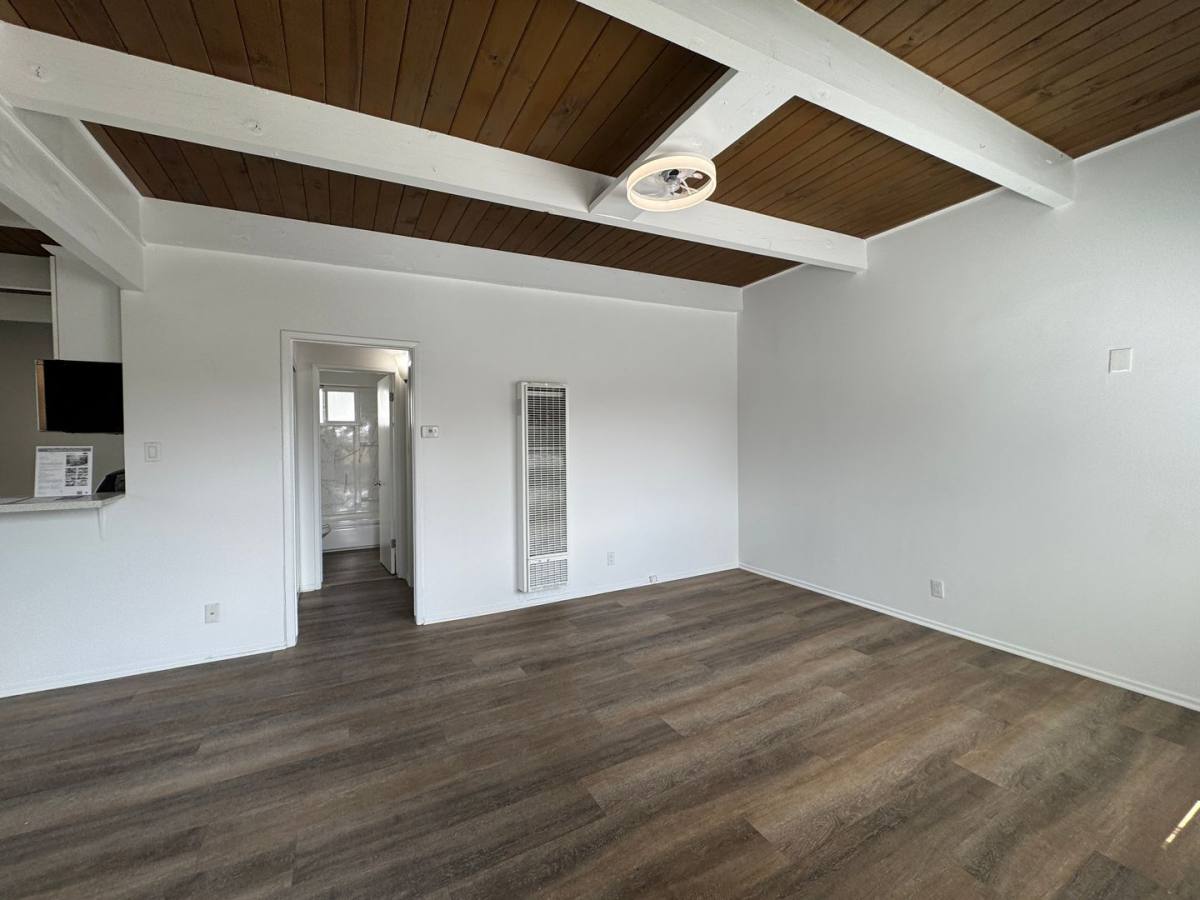 Apartment for rent at 14410 Valerio St, Van Nuys, CA 91405