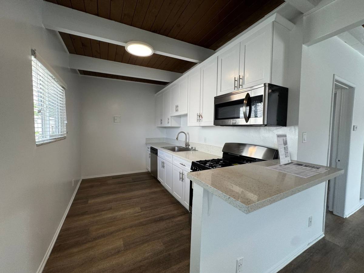 Apartment for rent at 14410 Valerio St, Van Nuys, CA 91405
