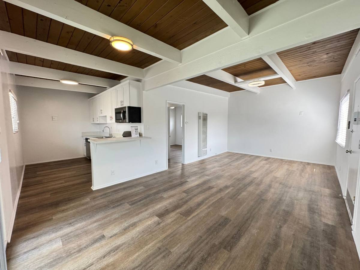 Apartment for rent at 14410 Valerio St, Van Nuys, CA 91405