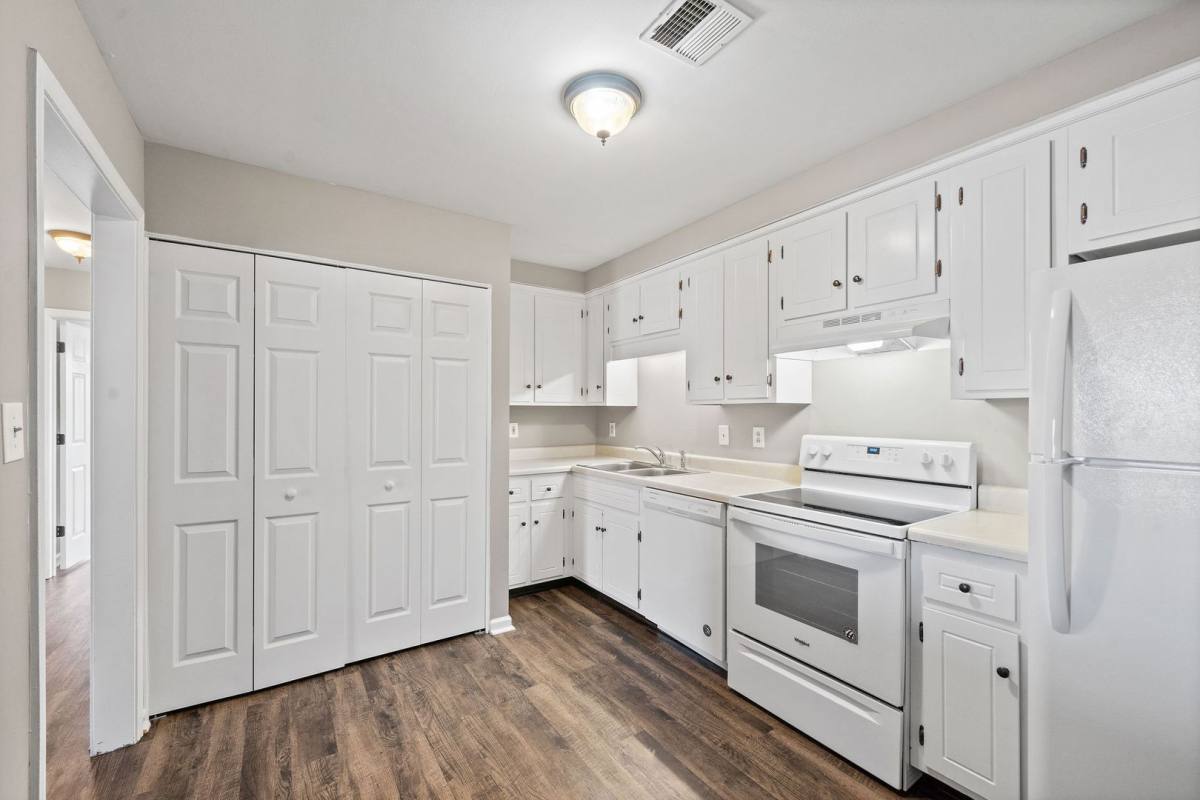 Apartment for rent at 155 Jack Miller Blvd, Clarksville, TN 37042