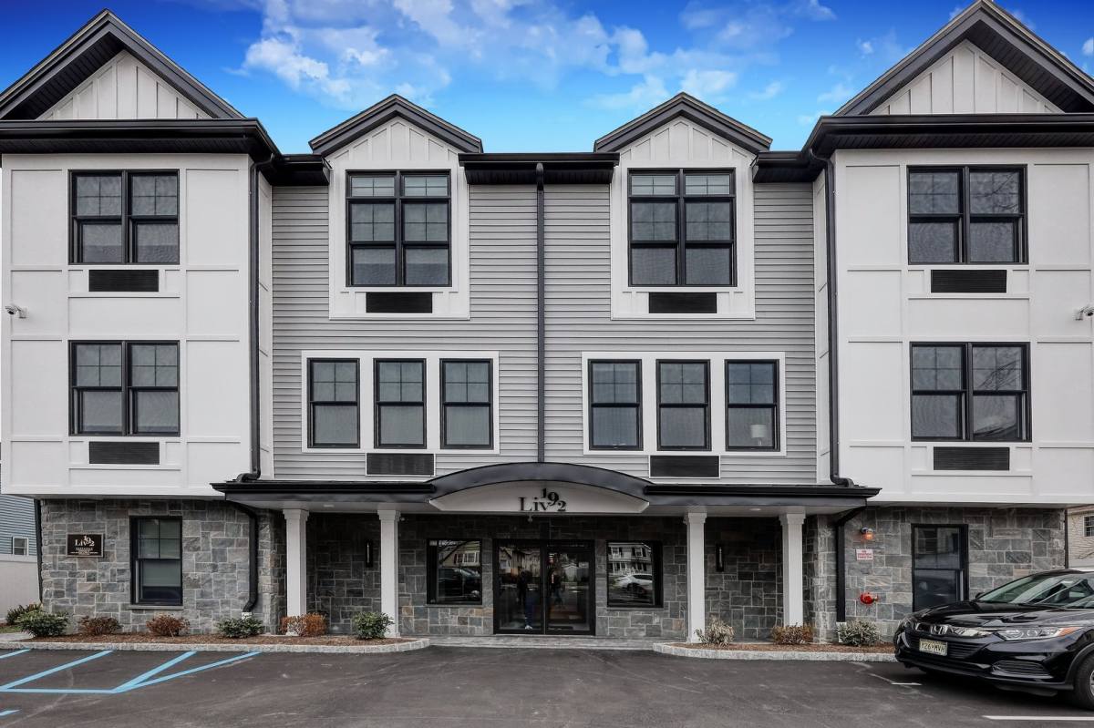 Apartment for rent at 192 Livingston St, Northvale, NJ 07647