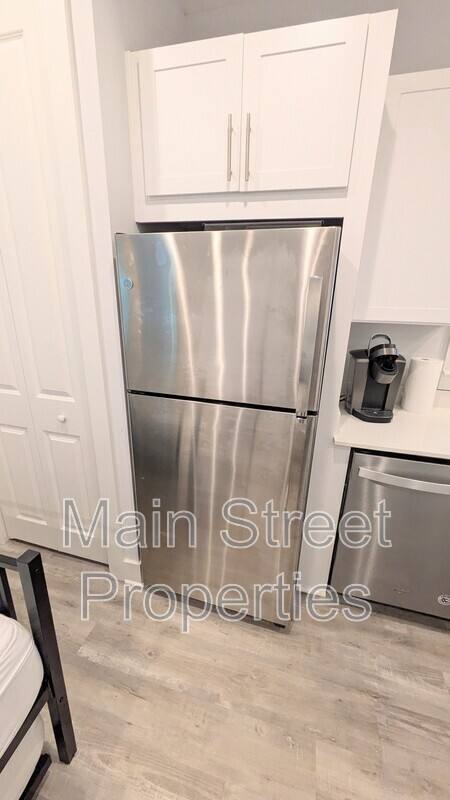 Apartment for rent at 379 Clubbs St, Pensacola, FL 32502