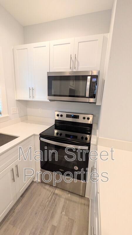 Apartment for rent at 379 Clubbs St, Pensacola, FL 32502