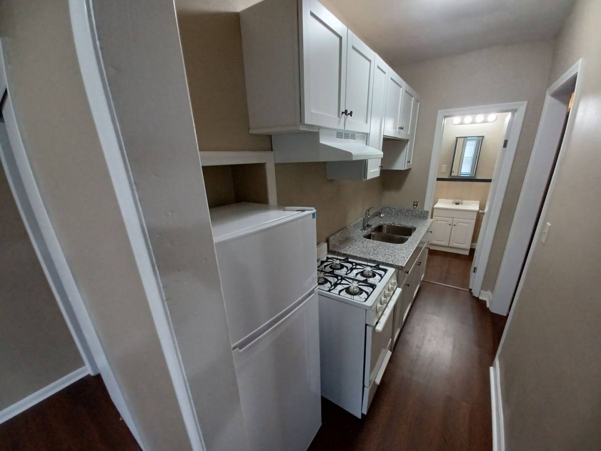 Apartment for rent at 1332 Minnehaha Ave W, Saint Paul, MN 55104