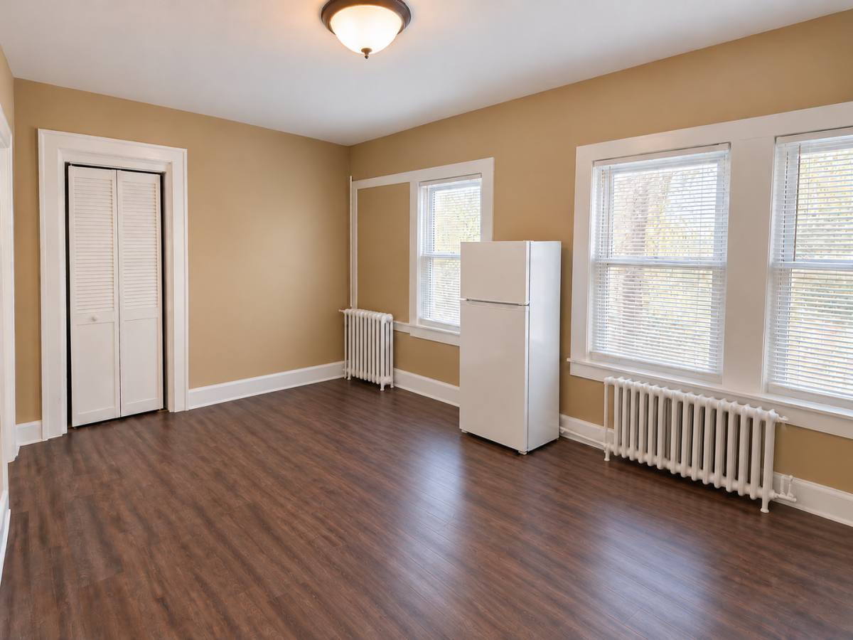 1332 Minnehaha Ave W, St. Paul, MN 55104 - Apartment for Rent - Image 1