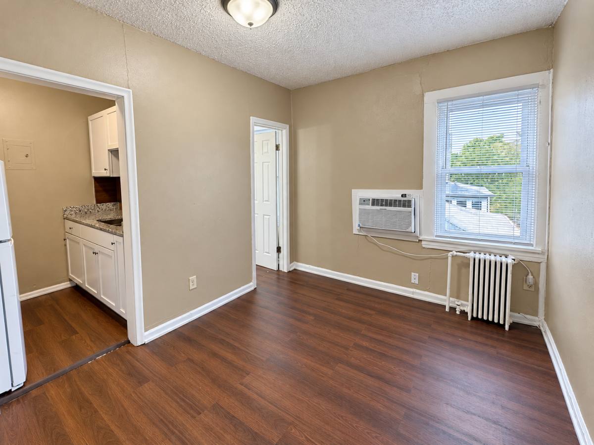 1332 Minnehaha Ave W, St. Paul, MN 55104 - Apartment for Rent - Image 2