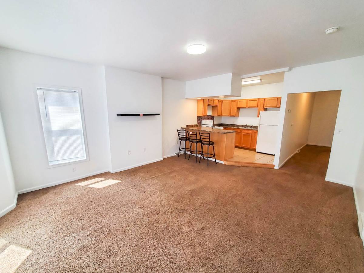 Apartment for rent at 818 Sassafras St, Erie, PA 16501