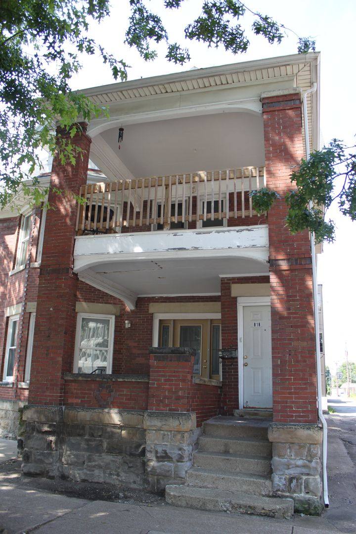 Apartment for rent at 818 Sassafras St, Erie, PA 16501