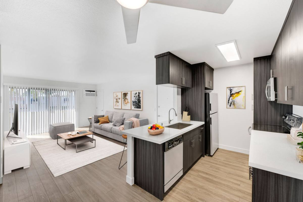 Apartment for rent at 150 S Magnolia Ave, Anaheim, CA 92804