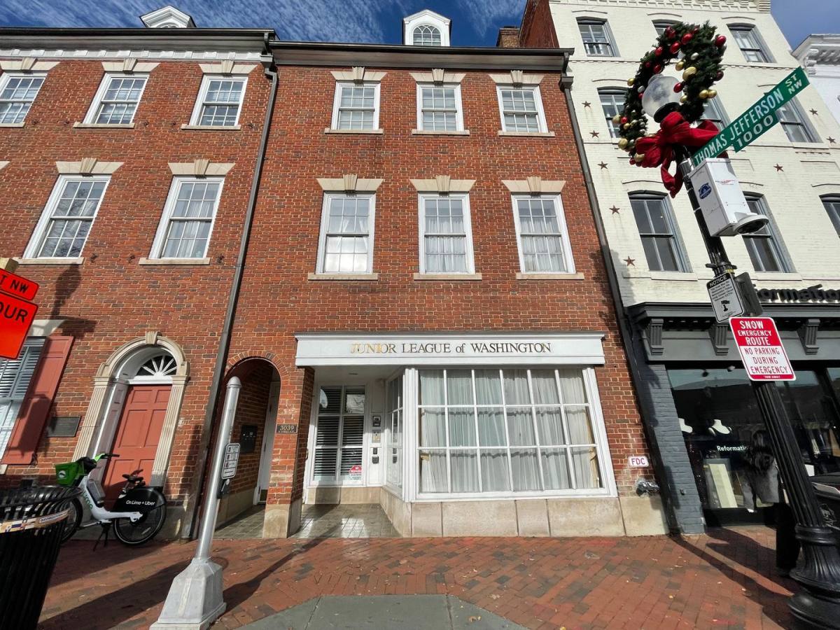 Apartment for rent at 3037 - 3041 M St #NW, Washington, DC 20007