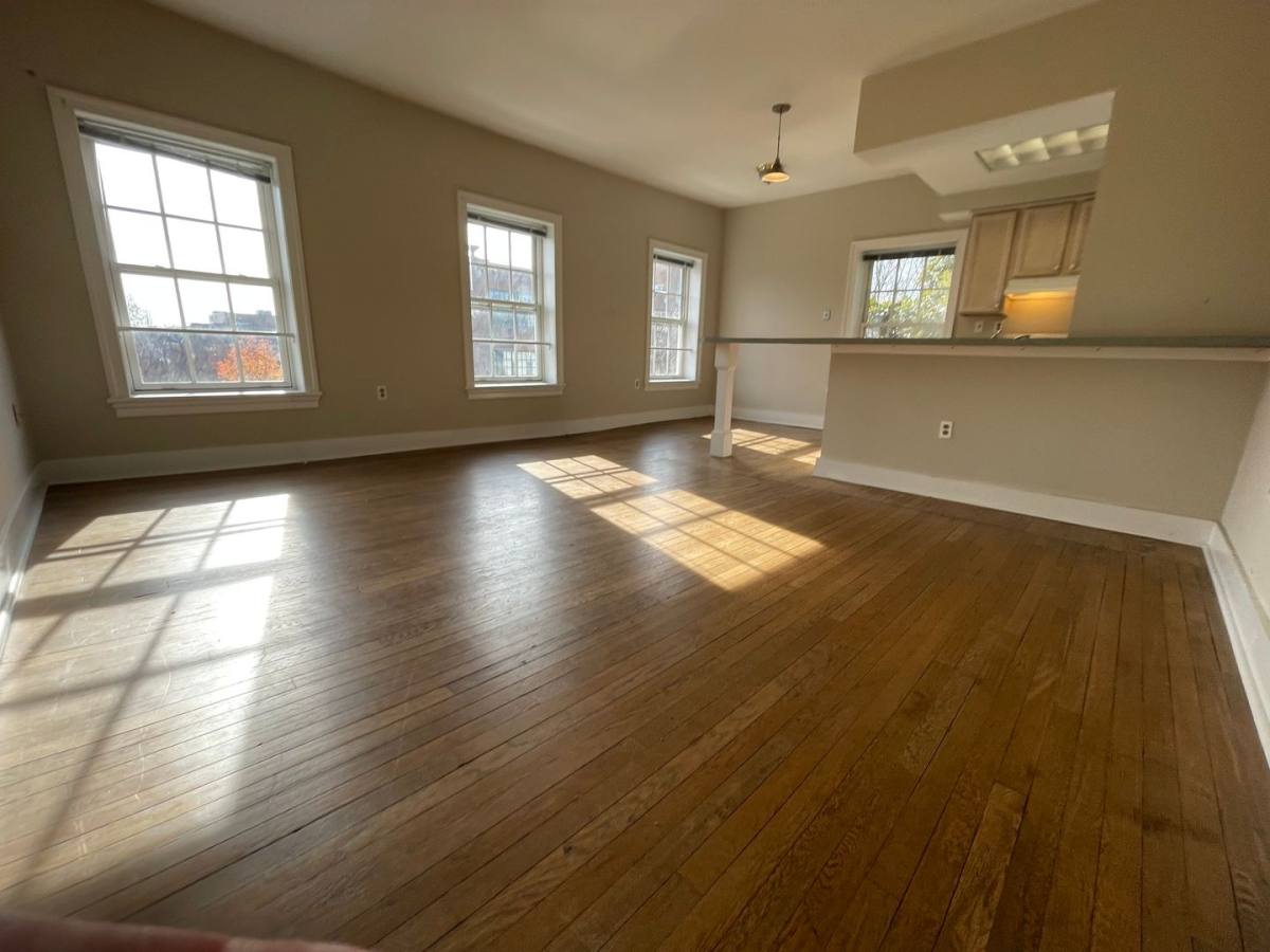 Apartment for rent at 3037 - 3041 M St #NW, Washington, DC 20007