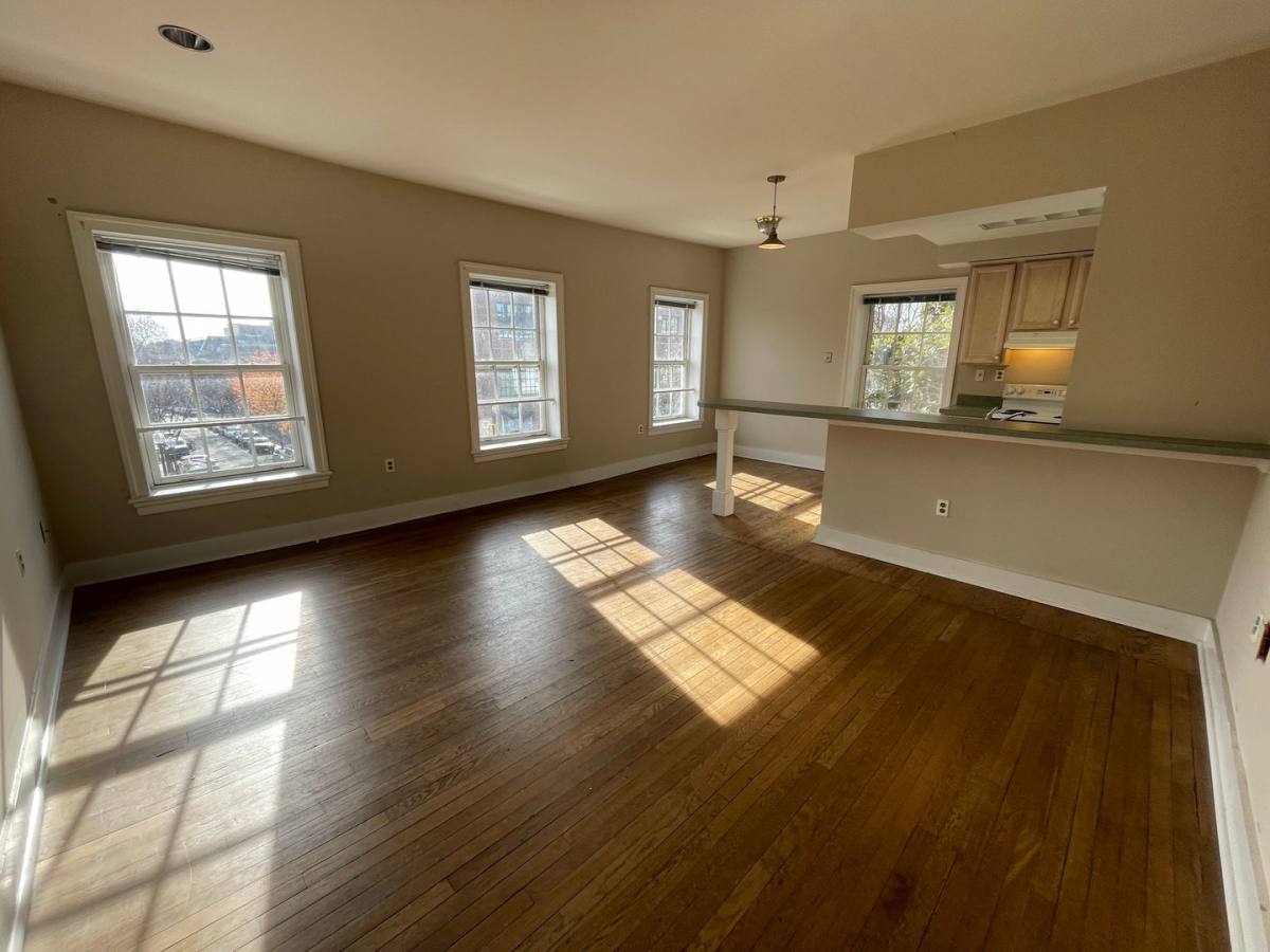 Apartment for rent at 3037 - 3041 M St #NW, Washington, DC 20007