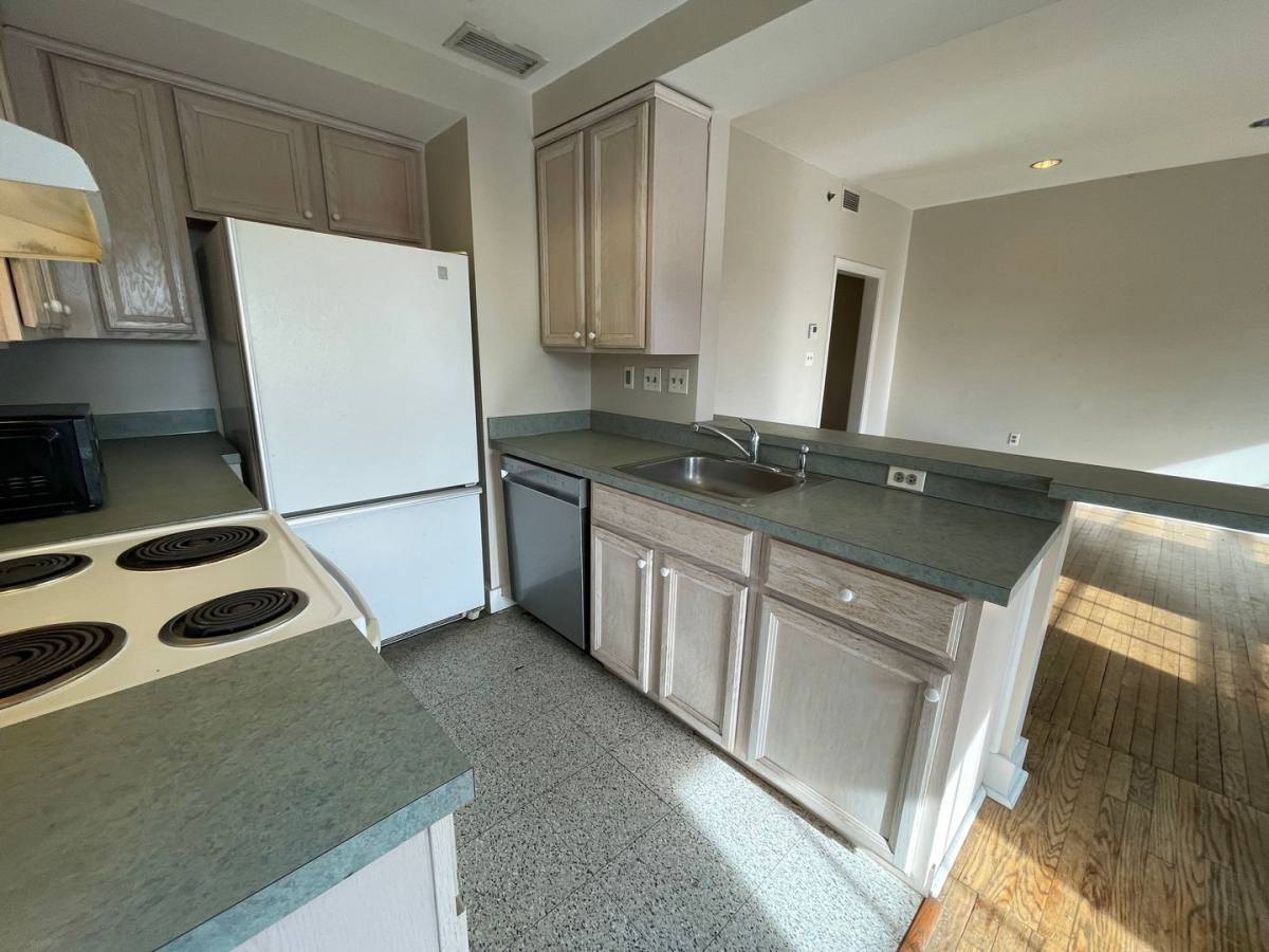 Apartment for rent at 3037 - 3041 M St #NW, Washington, DC 20007