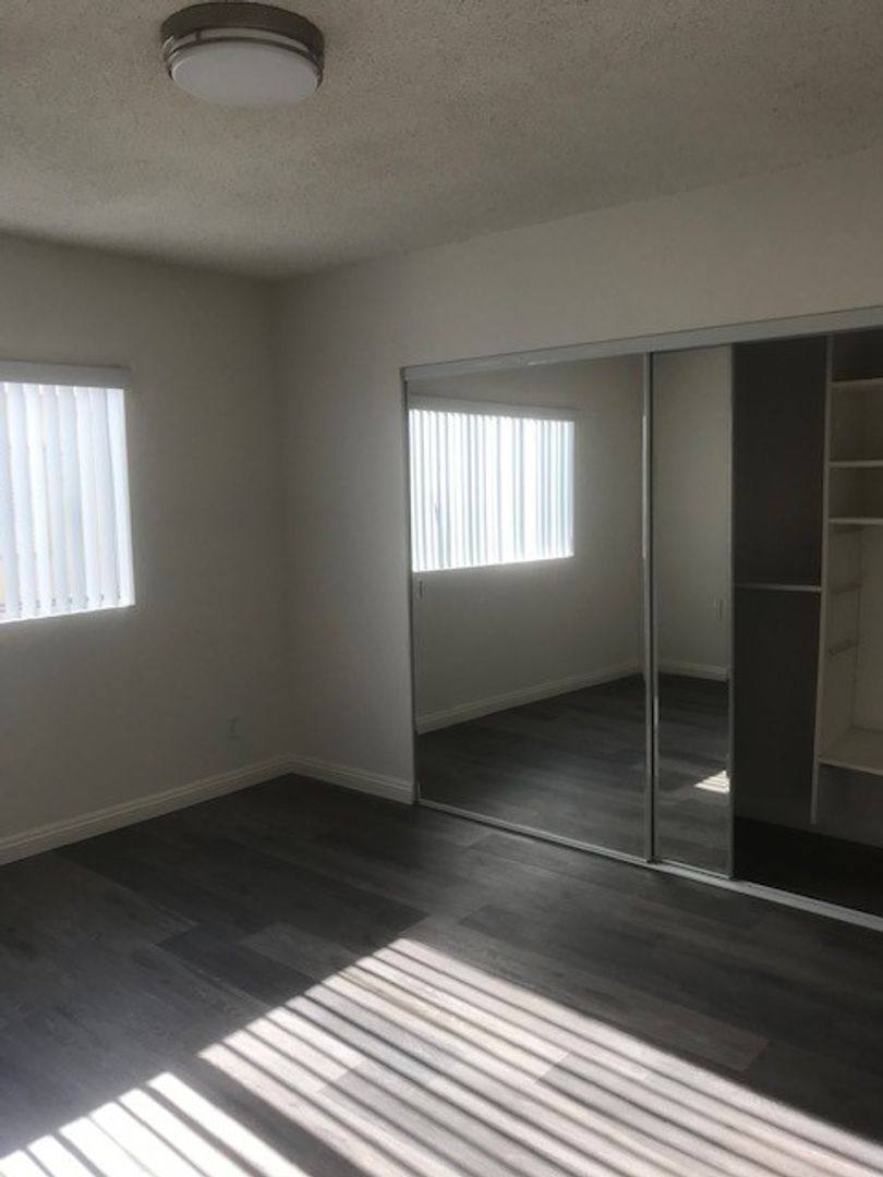 Apartment for rent at 3729 Westwood Blvd, Los Angeles, CA 90034