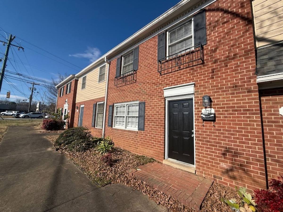 Apartment for rent at 100 Ivey Rd, Graham, NC 27253