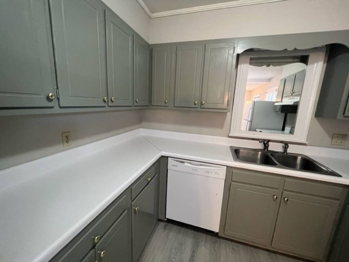 Apartment for rent at 100 Ivey Rd, Graham, NC 27253