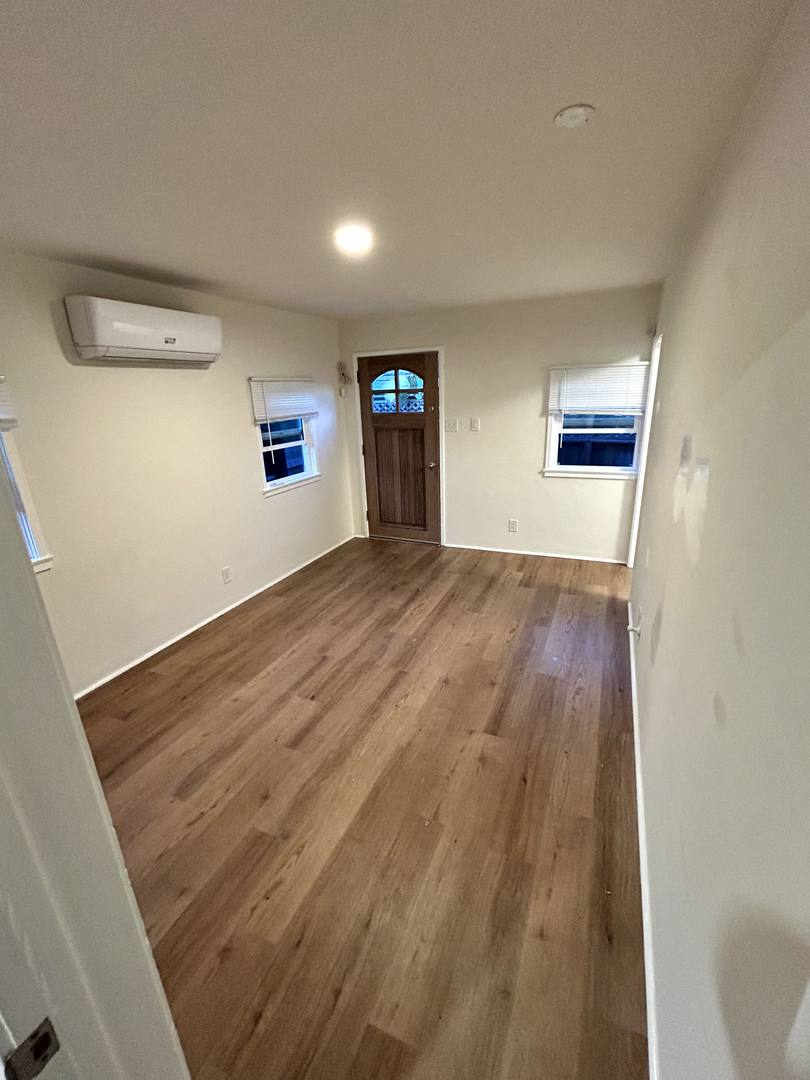 House for rent at 724 Crestmoore Place, Venice, CA 90291