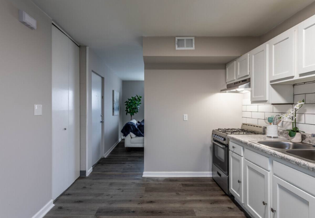 Apartment for rent at 3077 SW Blvd, Grove City, OH 43123
