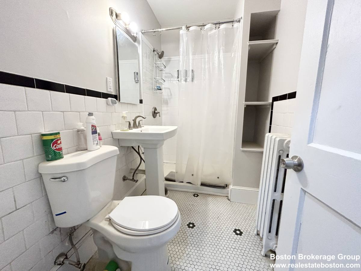 Apartment for rent at 120 Hillside St #2, Roxbury Crossing, MA 02120