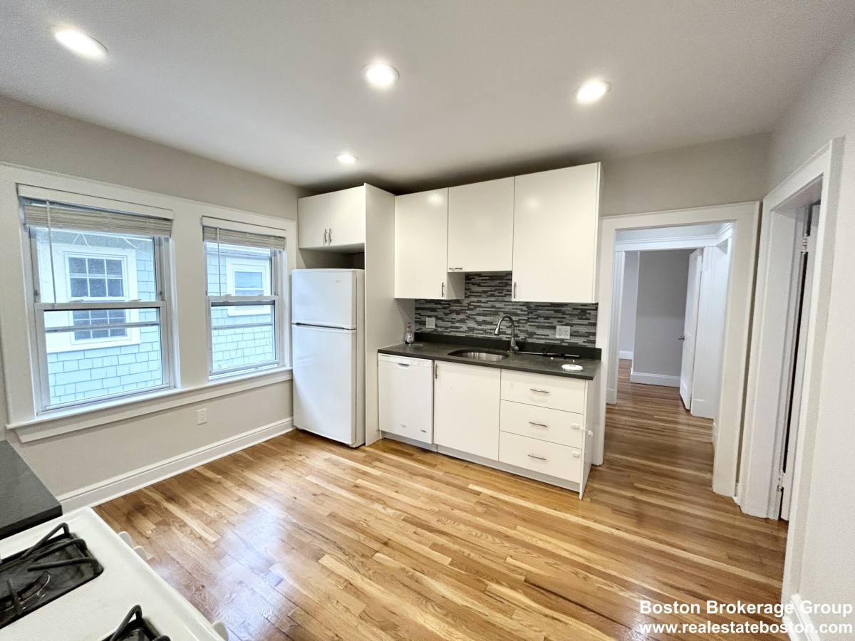 Apartment for rent at 120 Hillside St #2, Roxbury Crossing, MA 02120