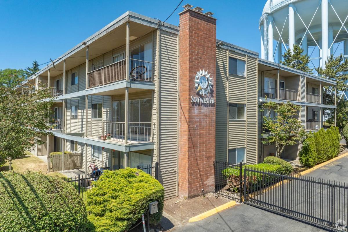Apartment for rent at 11054-11060 4th Ave SW, Seattle, WA 98146