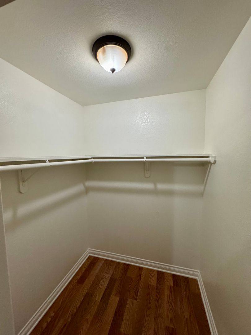 Townhouse for rent at 10524 S Avalon Blvd, Los Angeles, CA 90003