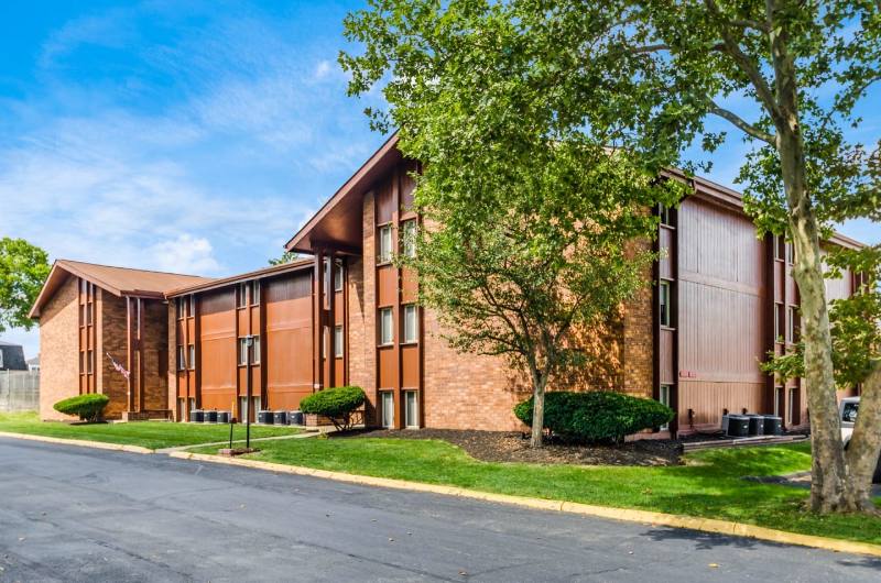 Apartment for rent at 4443 Mobile Dr, Columbus, OH 43220