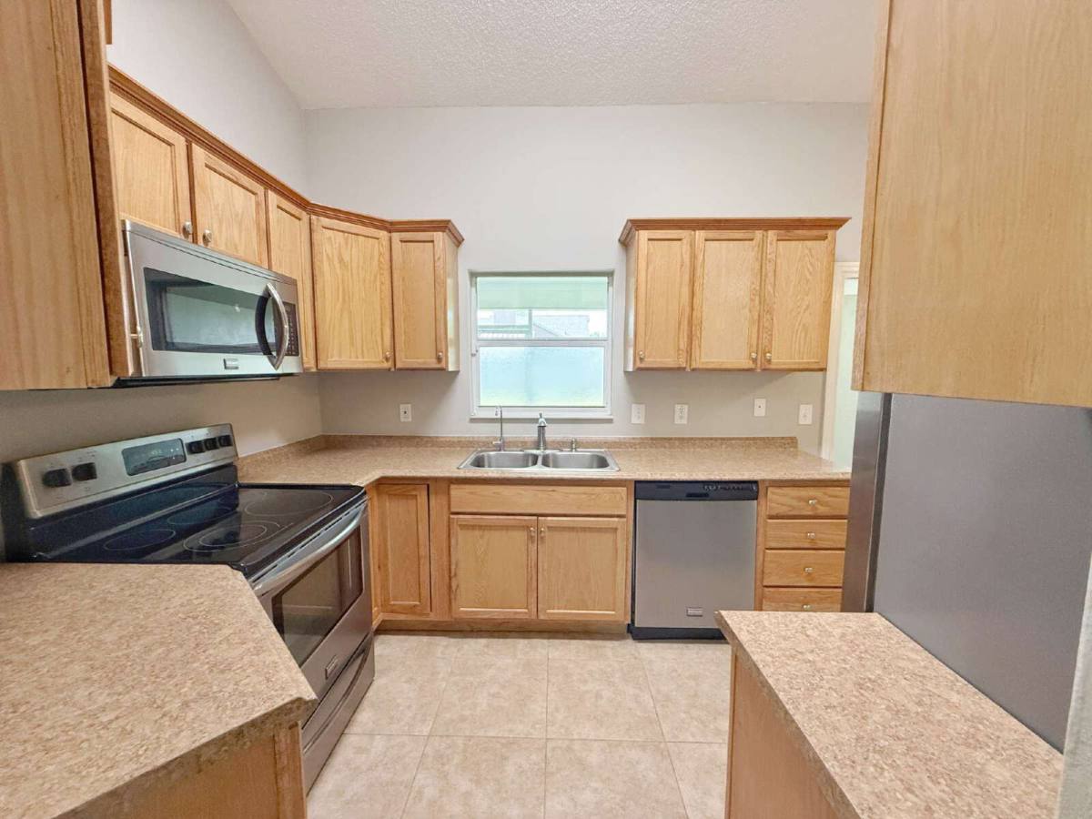 House for rent at 39 Fischer Lane, Palm Coast, FL 32137