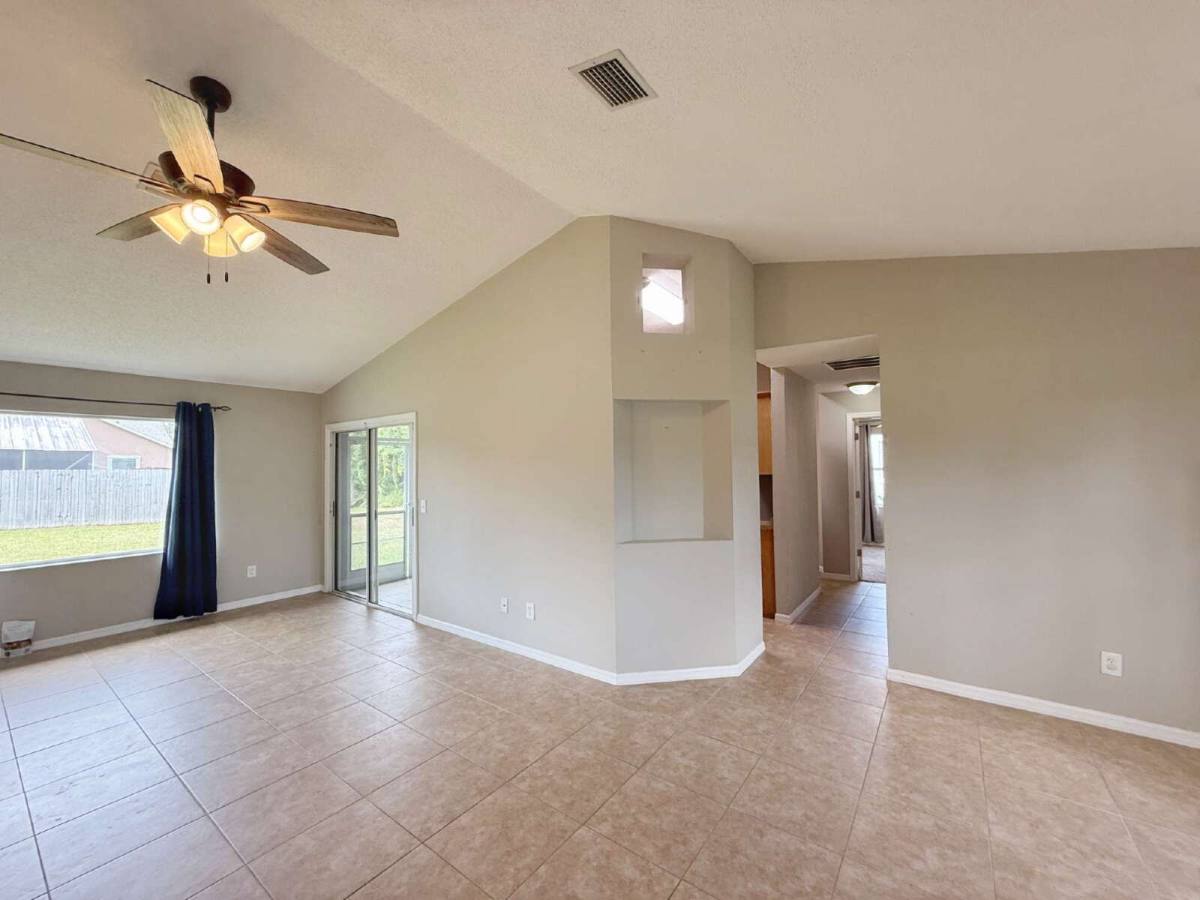 House for rent at 39 Fischer Lane, Palm Coast, FL 32137