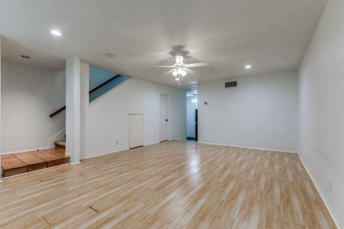 Townhouse for rent at 8123 Scottshill, San Antonio, TX 78209