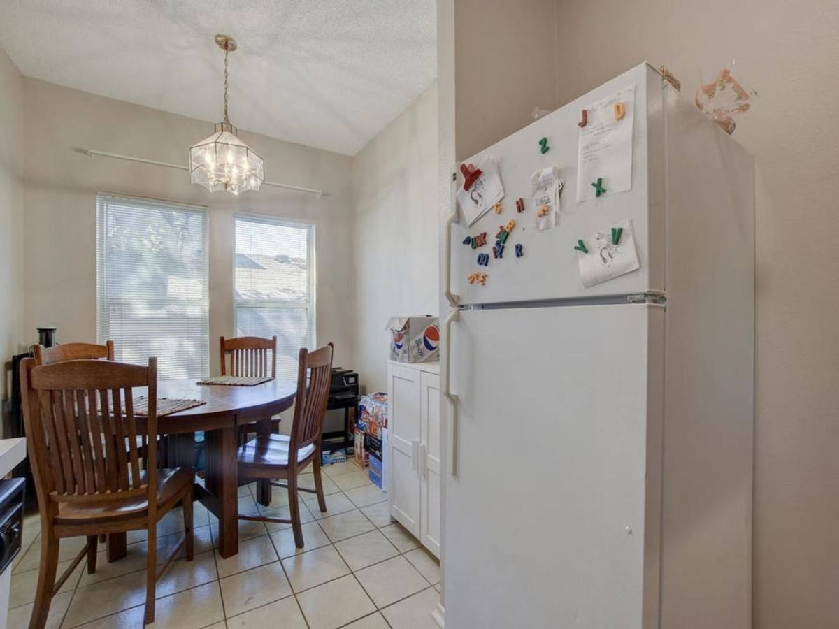 Apartment for rent at 2414 Longview, Austin, TX 78705
