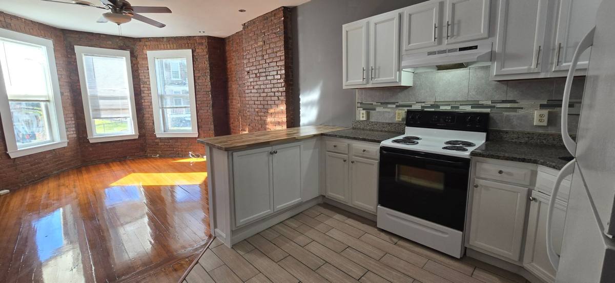 Apartment for rent at 45 Elberon Place, Albany, NY 12203