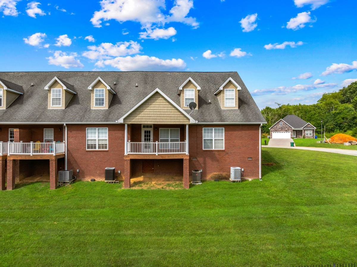 Townhouse for rent at 3471 Walden Dr, Morristown, TN 37814