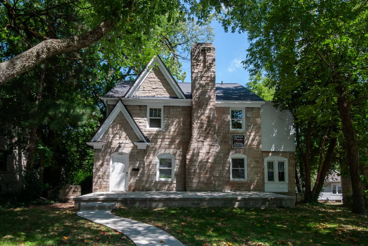 Apartment for rent at 706 N Washington, Bloomington, IN 47408