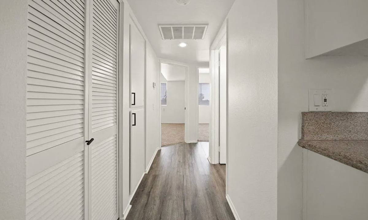 Apartment for rent at 14515 Leffingwell Rd, Whittier, CA 90604