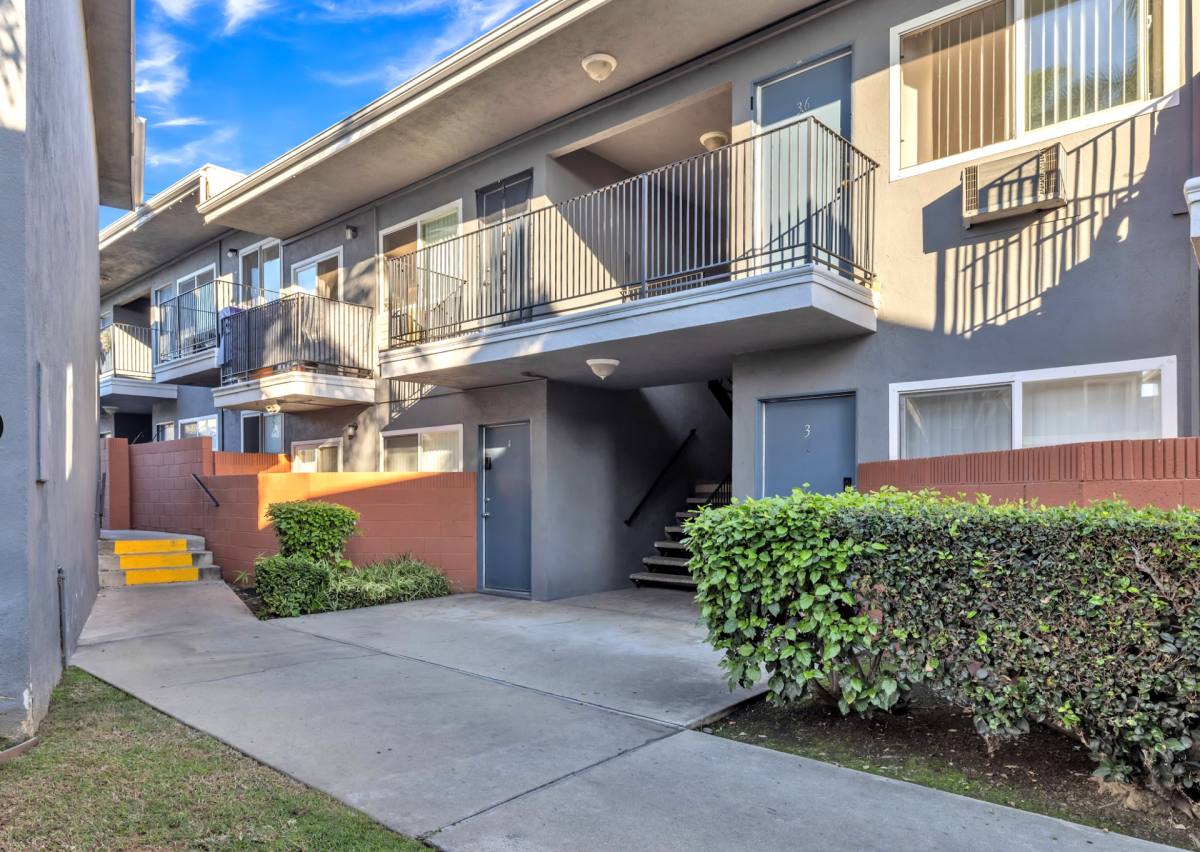 Apartment for rent at 14515 Leffingwell Rd, Whittier, CA 90604
