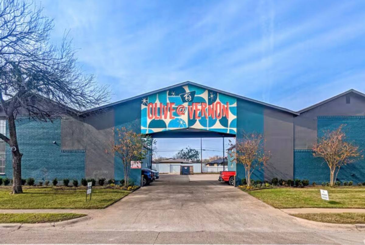 Apartment for rent at 2211 S Vernon Ave, Dallas, TX 75224