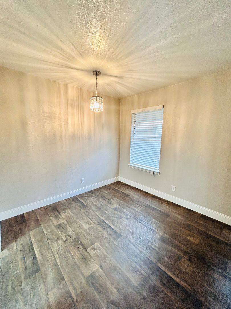 Apartment for rent at 2211 S Vernon Ave, Dallas, TX 75224