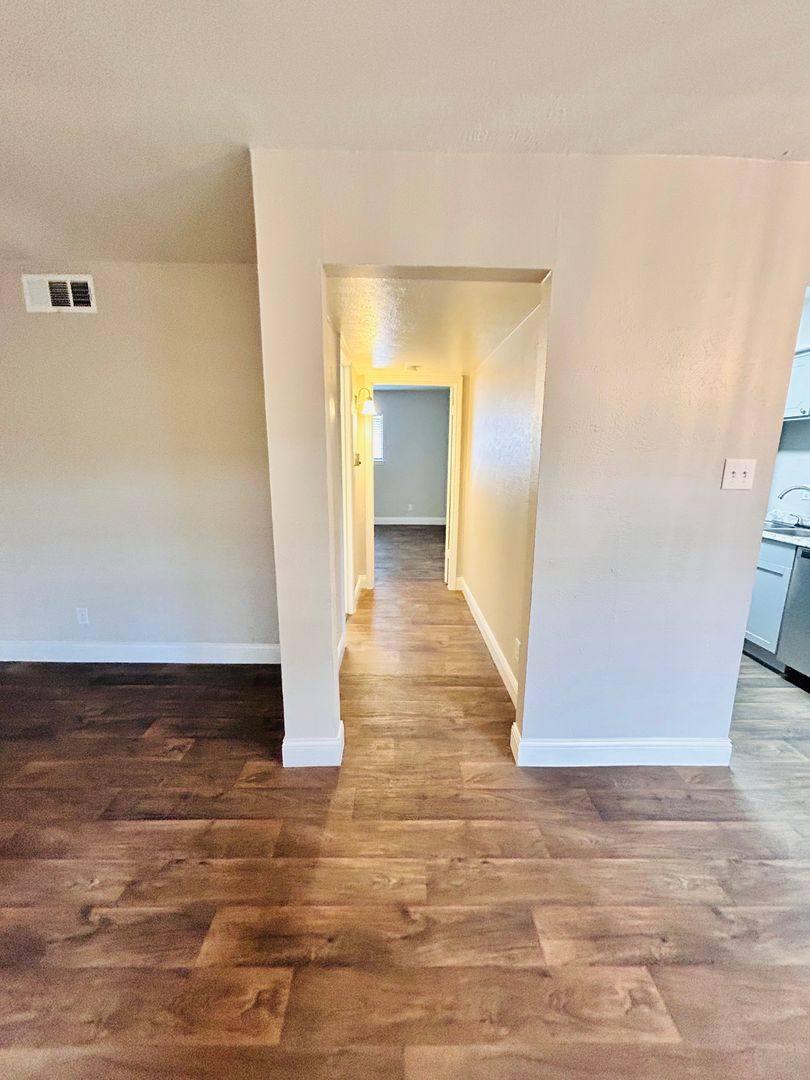 Apartment for rent at 2211 S Vernon Ave, Dallas, TX 75224