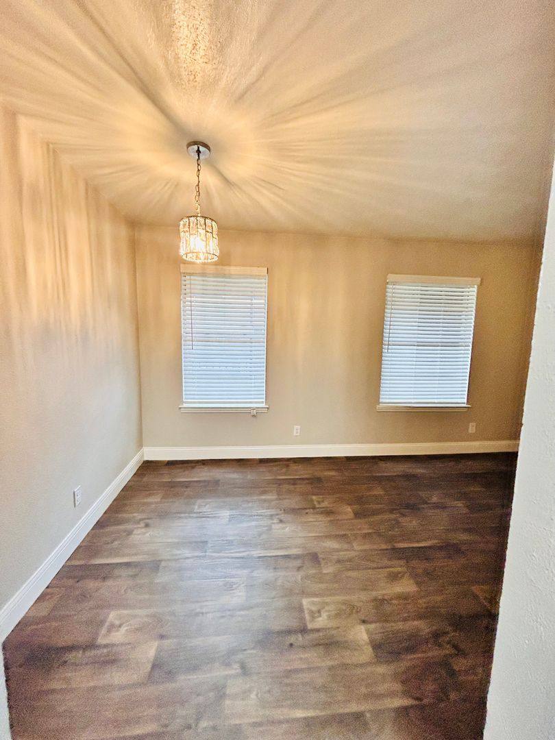 Apartment for rent at 2211 S Vernon Ave, Dallas, TX 75224
