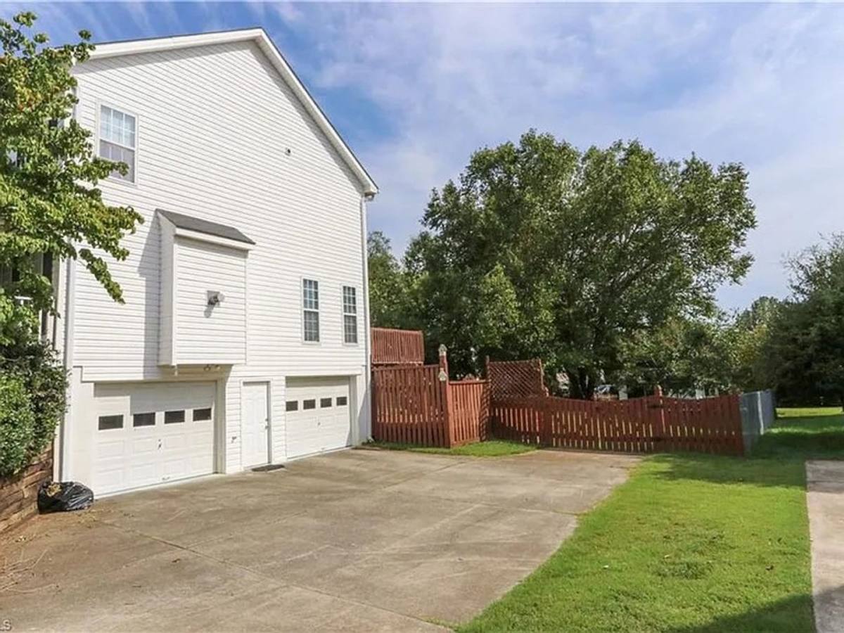 House for rent at 4820 Manteo Lane, Winston Salem, NC 27127