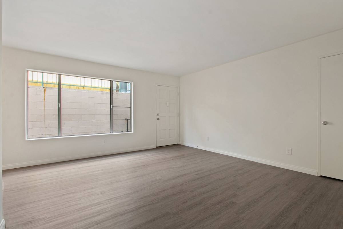 Apartment for rent at 848 7th St, Santa Monica, CA 90403