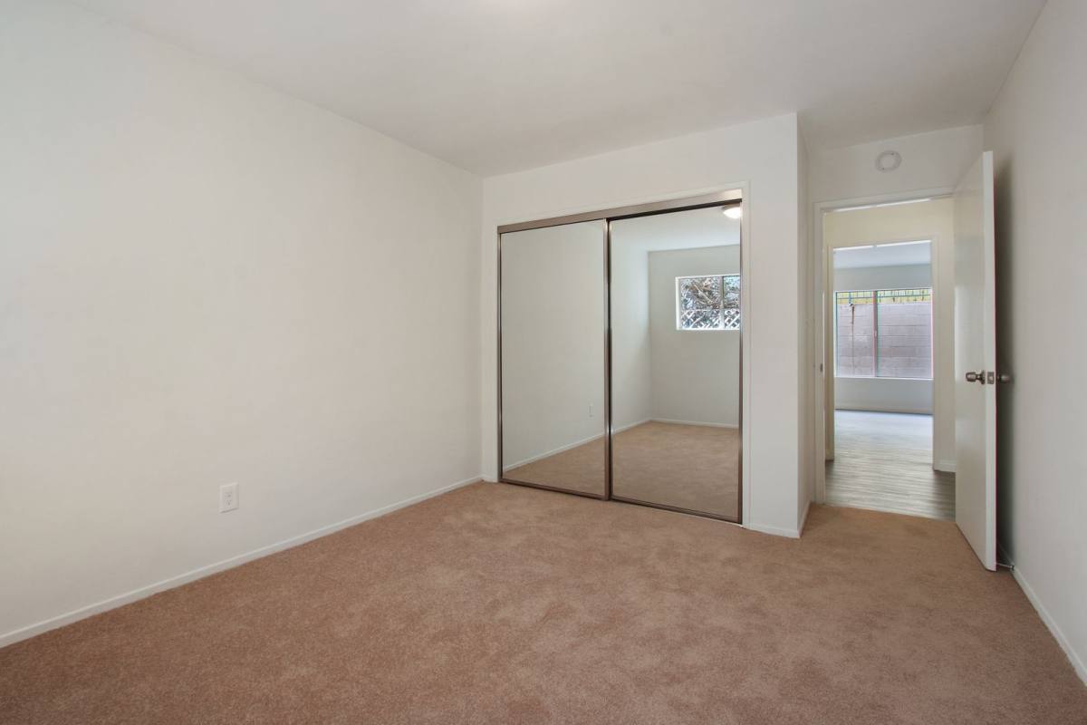 Apartment for rent at 848 7th St, Santa Monica, CA 90403