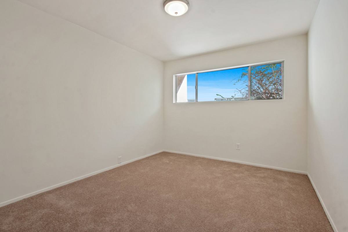 Apartment for rent at 848 7th St, Santa Monica, CA 90403