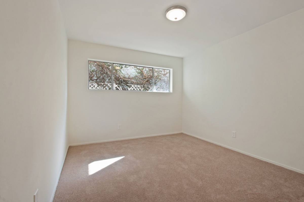 Apartment for rent at 848 7th St, Santa Monica, CA 90403