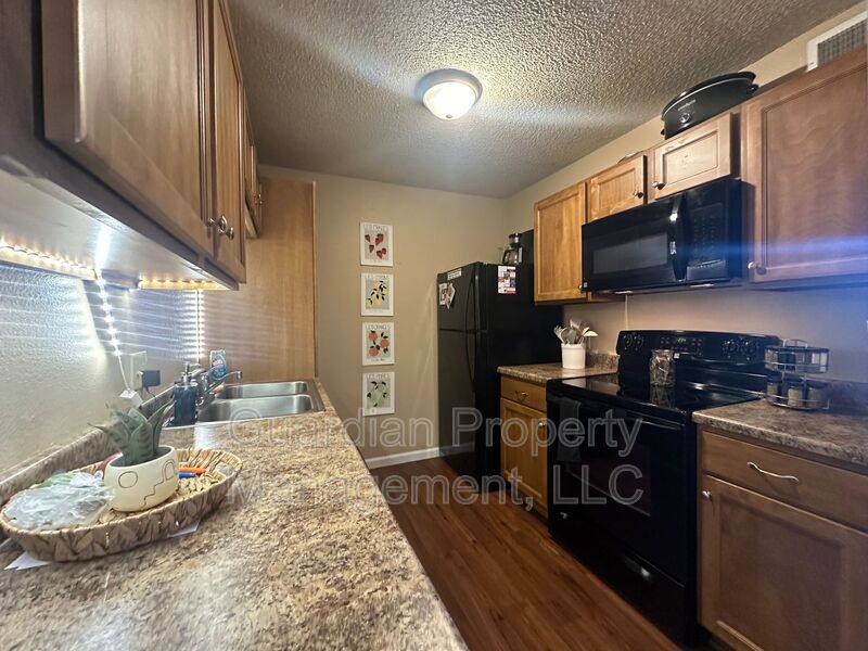 Apartment for rent at 515 W 11th St, Maryville, MO 64468