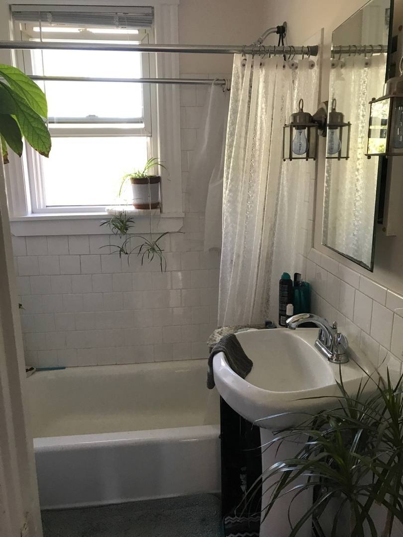 Apartment for rent at 6 School St, Salem, MA 01970