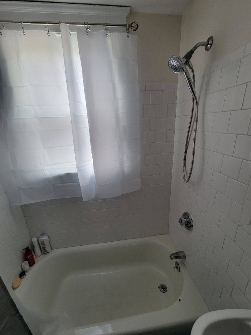 Apartment for rent at 6 School St, Salem, MA 01970