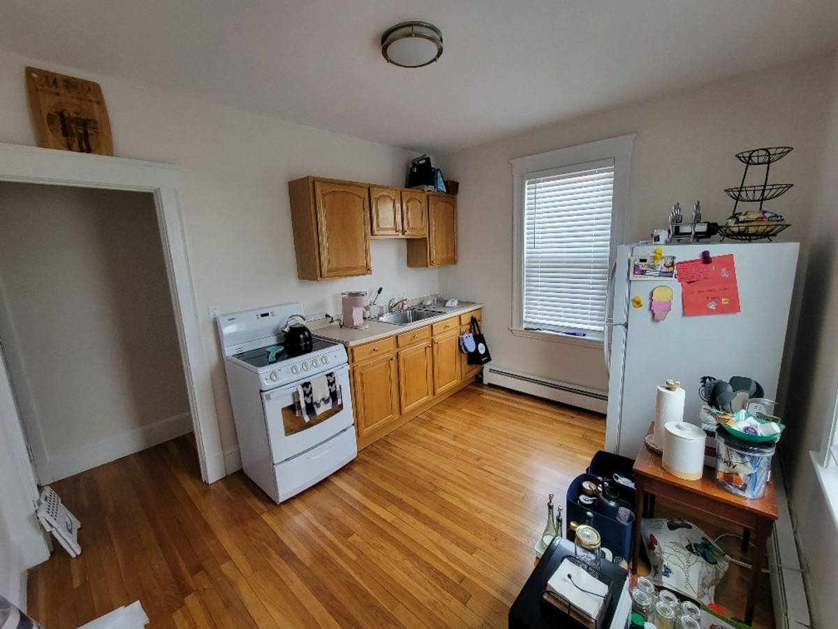 Apartment for rent at 6 School St, Salem, MA 01970