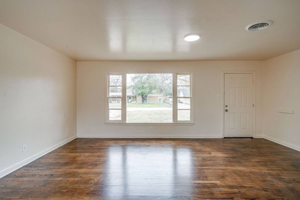 House for rent at 4315 Mackey Dr, North Richland Hills, TX 76180